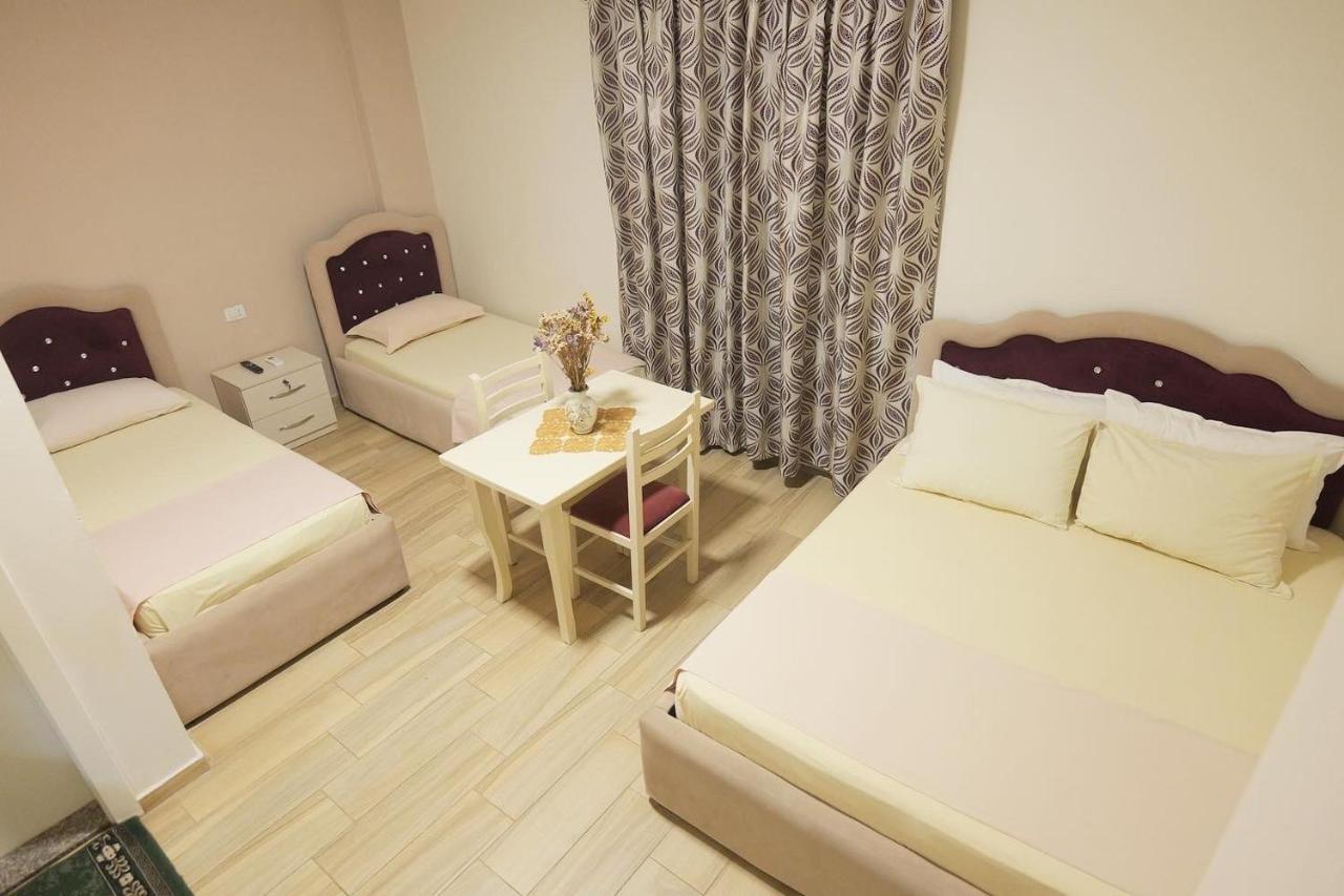 Hotel Vila Dedej Durres Exterior photo