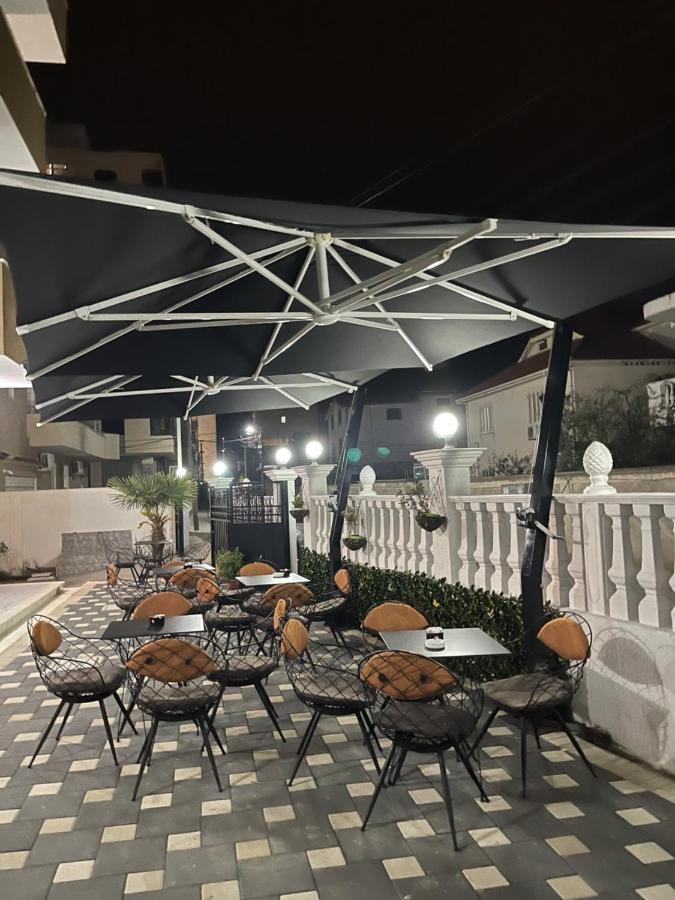 Hotel Vila Dedej Durres Exterior photo