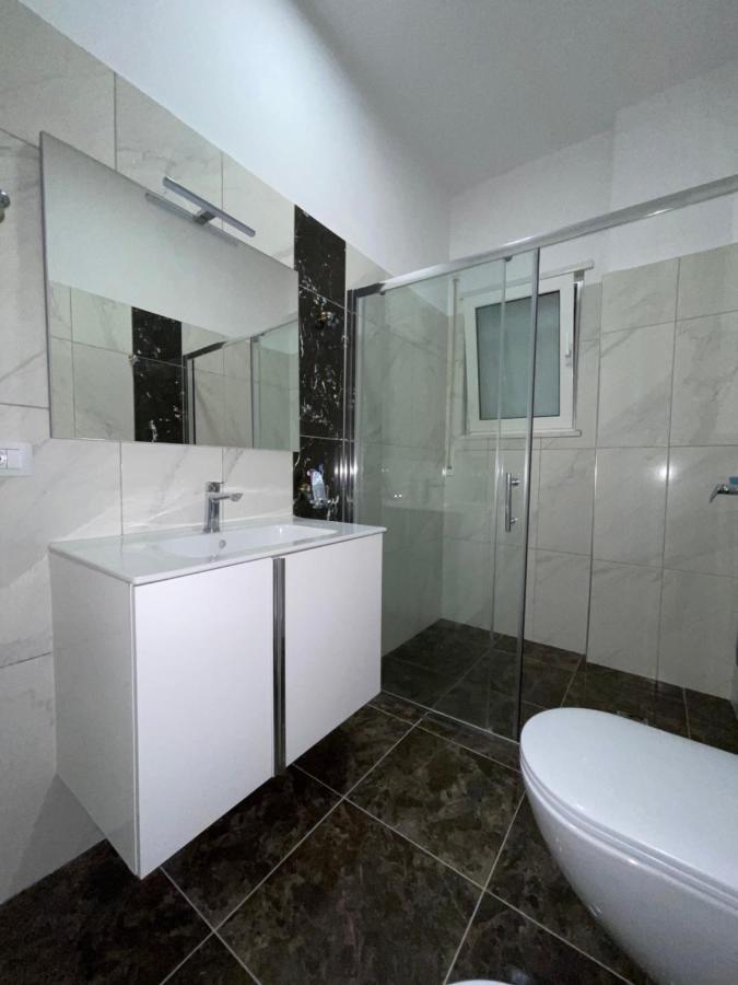 Hotel Vila Dedej Durres Exterior photo