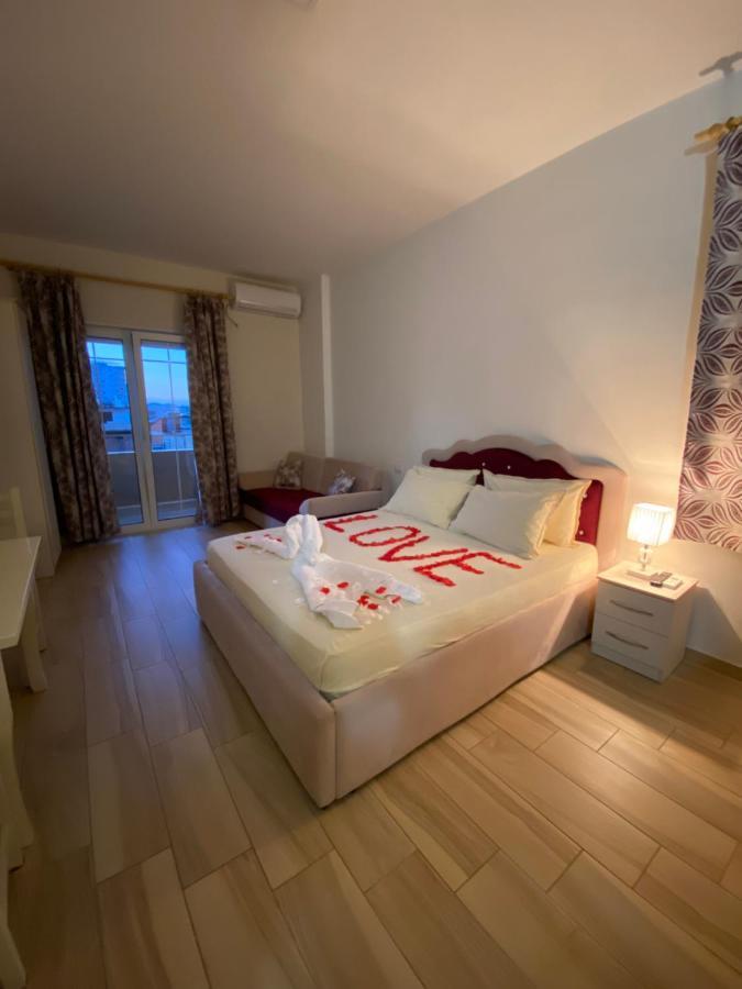 Hotel Vila Dedej Durres Exterior photo