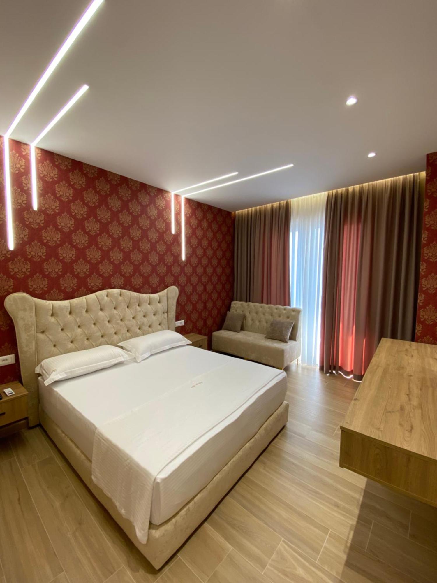 Hotel Vila Dedej Durres Exterior photo