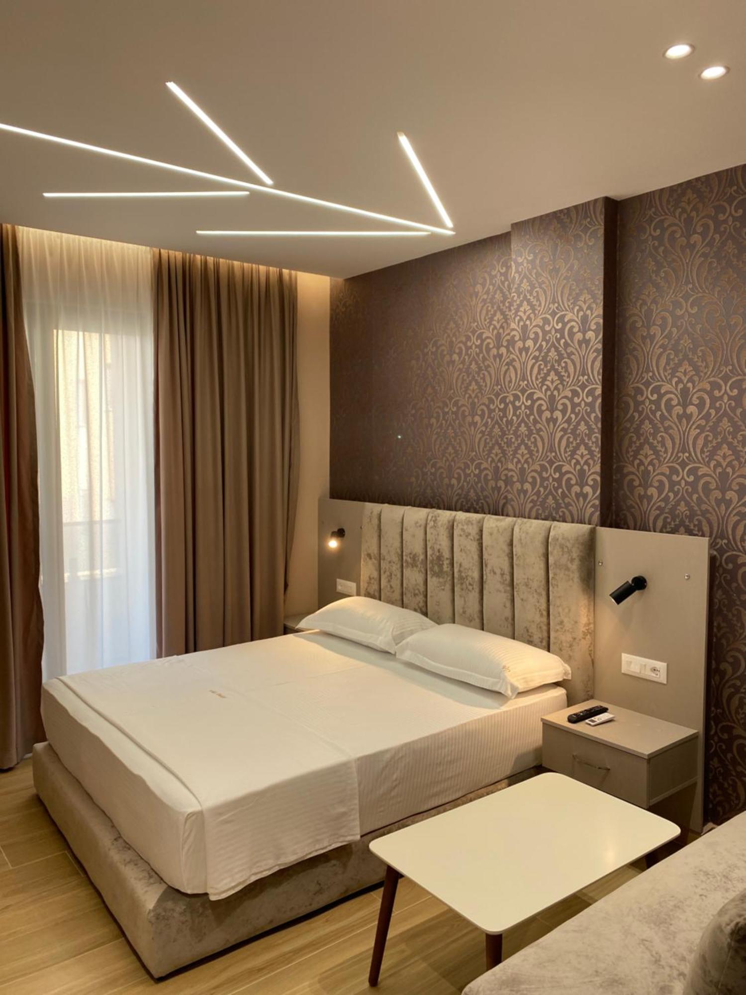 Hotel Vila Dedej Durres Exterior photo